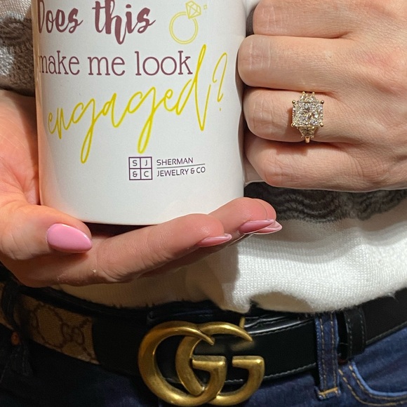 18k Spectacular 4.70Ct Diamond Ring - Picture 13 of 14